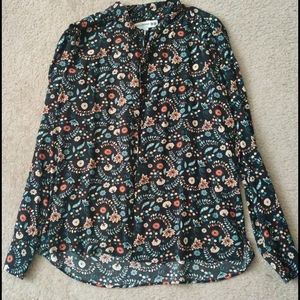 Printed bow tie shirt